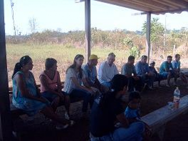 Vereadora Seluir visita comunidade rural